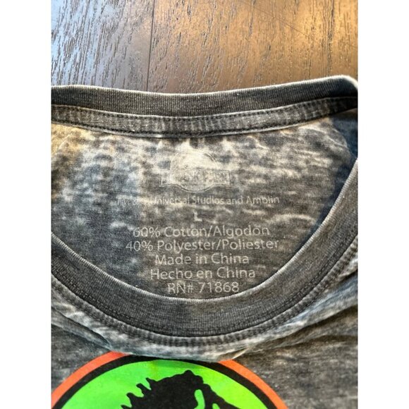 Universal Studios Jurassic park women’s Large bibbed t-shirt GB7 - Picture 2 of 3